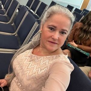 Meet your Posher, Mariela